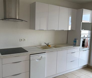 Location Appartement 3 pièces CHATEAURENARD 13160 - Photo 3