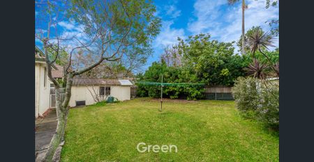 Spacious 3-Bedroom Family Home with Study/4th Bedroom Potential and Modern Amenities! - Photo 4