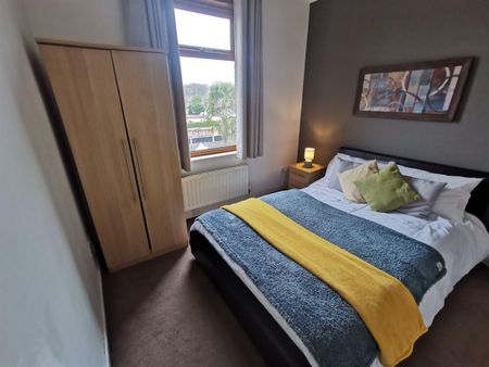 Room 6, Gainsborough Road, Crewe, CW2 - Photo 5