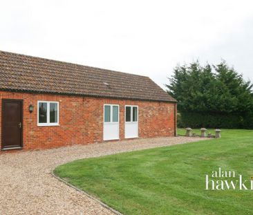 2 bedroom barn conversion to rent - Photo 3