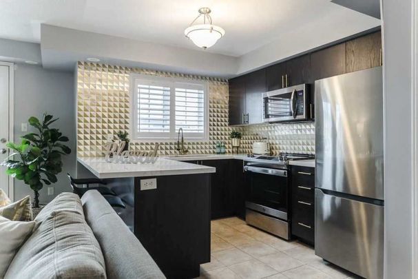 For Lease - 2579 Sixth Line Unit# 10, Oakville, Ontario - Photo 1