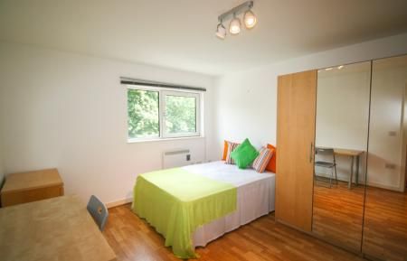 Stretford Road, Hulme, Manchester, M15 - Photo 3