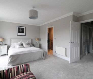 3 bedroom terraced house to rent - Photo 3