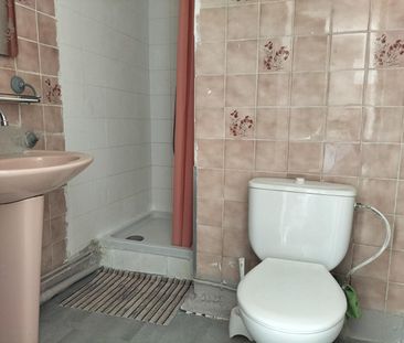 Appartement 2 pièces 39m2 MARSEILLE 15EME 595 euros - Photo 2