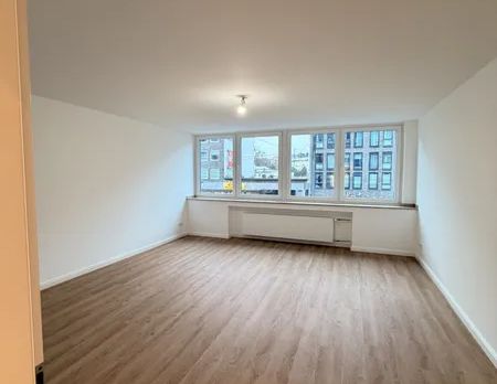 Erstbezug: Umfangreich sanierte 2-Zimmer-Wohnung nahe Fachhochschule - Photo 1