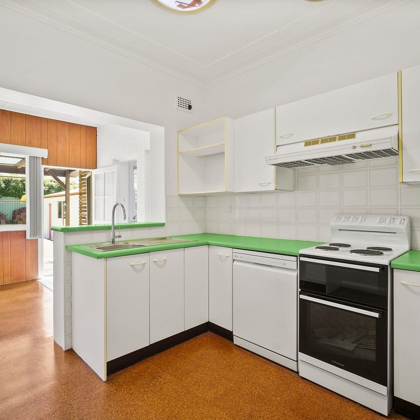 Coastal Gem - Photo 1