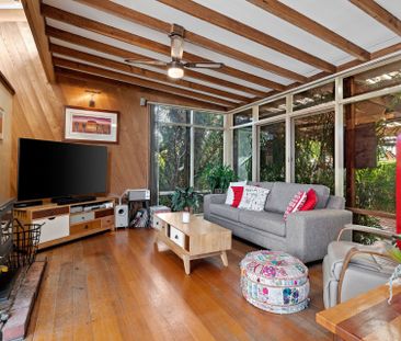 Tranquil Retreat in Suburbia! - Photo 5