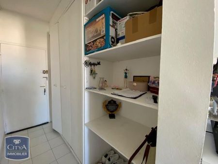 Location Appartement 1 pièce 38m² ST PIERRE 97410 - Photo 5