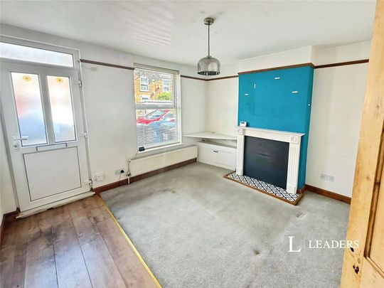 2 bedroom terraced house to rent - Photo 1
