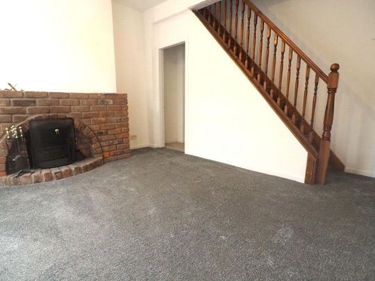 2 bedroom terraced house to rent - Photo 1