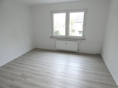 Ideale Erdgeschoss-Wohnung mit großem Balkon in sehr ruhiger Lage - Photo 5