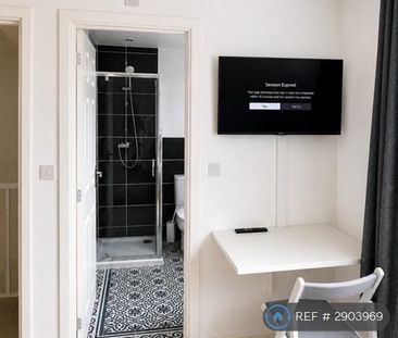 1 bedroom in a house share to rent - Photo 6