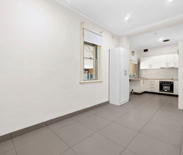 Family Home! - Photo 6