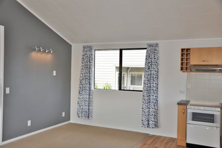 GREAT LOCATION - Photo 4