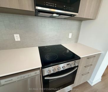 7437 Kingston Road #703B - Photo 3