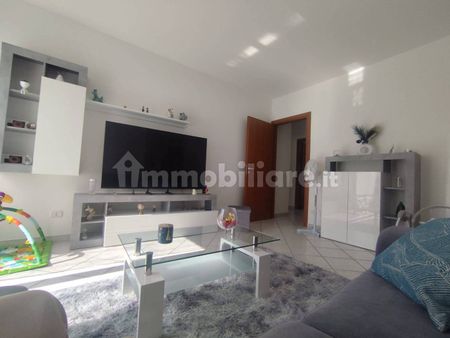 Trilocale via Duca d'Aosta, Centro, Verrès - Photo 2