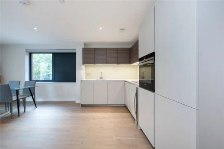 2 bedroom flat in 264-270 Finchley Road - Photo 4