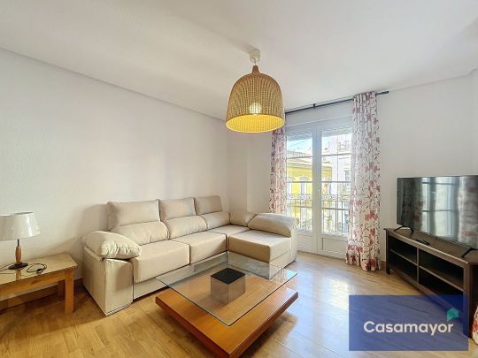 Piso de alquiler en Carrer Rafael Terol, 1, Barrio del Centro - Photo 1