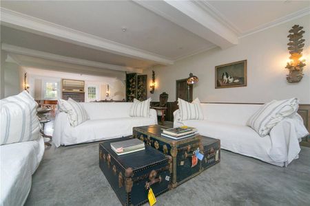 11 bedroom house to rent - Photo 2