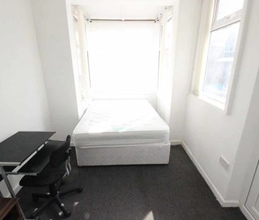Room , Norfolk Street - Photo 4