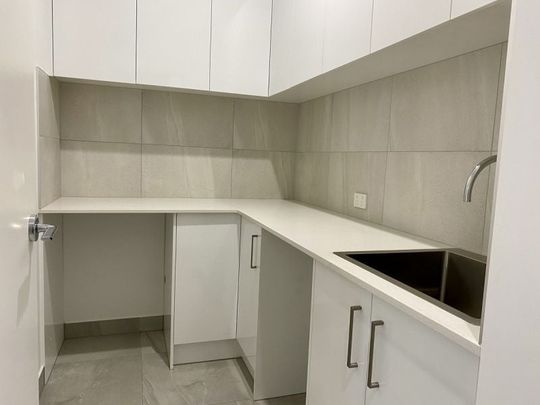 TOWNHOUSE BY THE BEACH - Photo 1