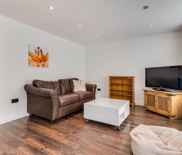 22 Cussick Street, Off Lisburn Road, Belfast, BT9 6DU - Photo 3