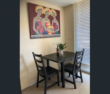 Minutes walk to beach, furnished studio - Photo 3