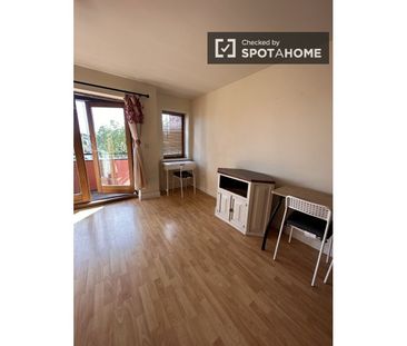 Bed for rent in 2-bedroom apartment in Dublin - Photo 1
