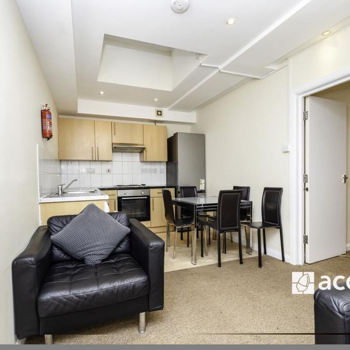 2 bedroom flat to rent - Photo 1