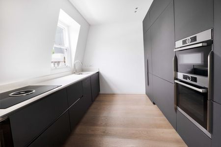 BILLS INCLUDED - One Bed Penthouse in Kensington, London W8 - Photo 3