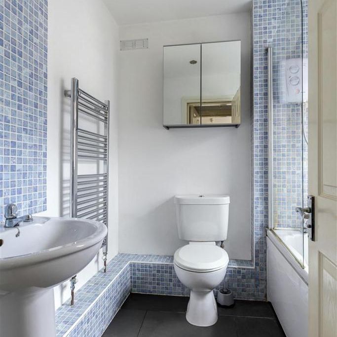 4 bedroom house to rent - Photo 1