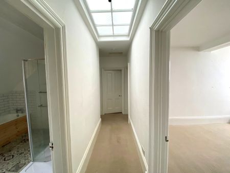 1 bed apartment to rent in Grand Parade, St. Leonards-on-Sea, TN38 - Photo 2