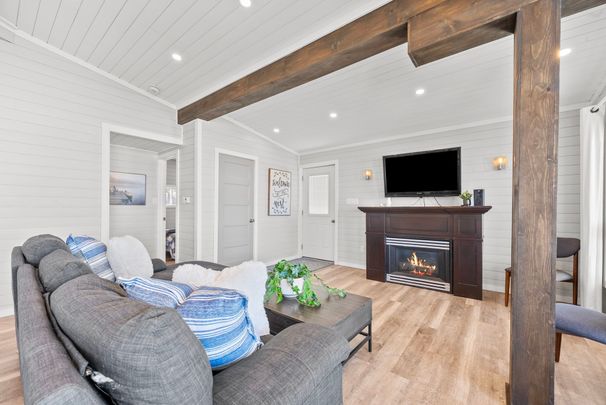 For Lease - 168 Charlore Park Drive, Kawartha Lakes, Ontario - Photo 1