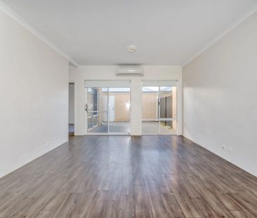 Beautiful home in fantastic location! - Photo 1