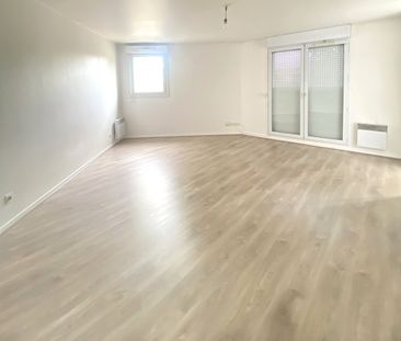 Location Appartement 1 pièce 36m² - Photo 2
