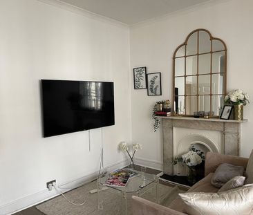 1 Bed Flat, St. Georges Drive, SW1V - Photo 1