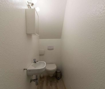 MÖBLIERTE WOHNUNG IN RUHIGER LAGE! - Foto 1