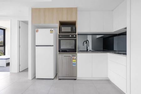 208/100 De Burgh Street, Lyneham - Photo 4