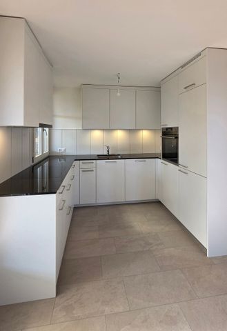 3.5 Zimmer, 109 m², 4. Stock - Photo 2