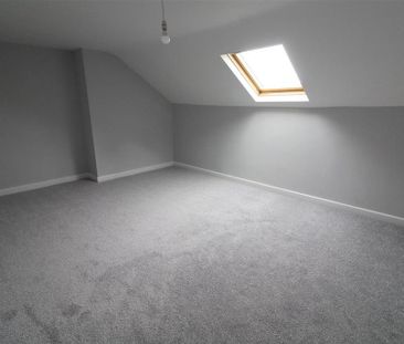 4 bedroom terraced house to rent - Photo 4