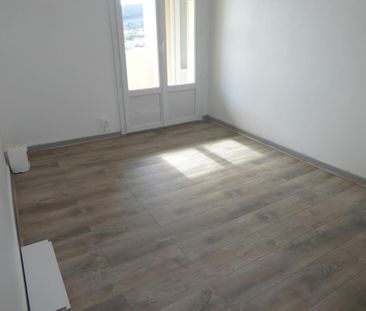 Location Appartement 4 pièces 73m² AUBENAS 07200 - Photo 3