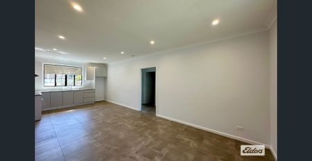 Modern 2 Bedroom Granny-flat for rent! - Photo 4