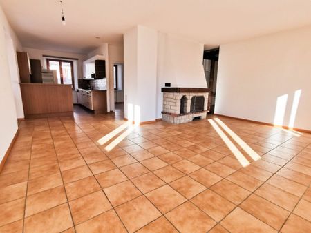 Grand appartement de 4.5 pièces avec cheminée - Photo 2