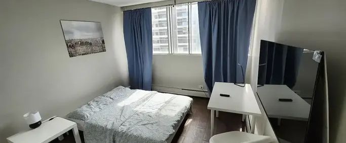 All-inclusive Room in the Downtown Area | 924 7 Avenue Southwest, Calgary - Photo 1