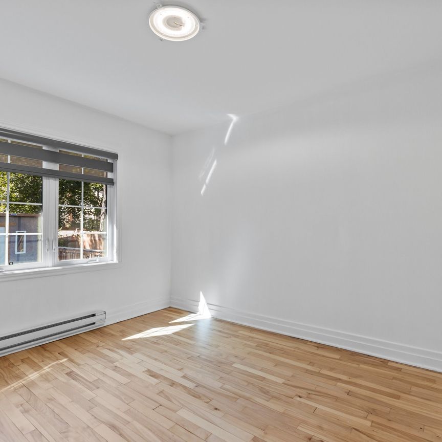 22 Av. Fifth - Photo 1