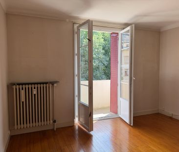 Location Appartement 4 pièces 80m² CHAMBERY 73000 - Photo 1