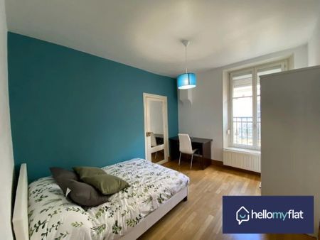 Location Appartement 4 pièces 86m² CHARLEVILLE MEZIERES 08000 - Photo 4