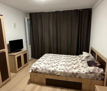 3 camere între metrou Unirii și Tineretului, Parcul Carol, vedere C... - Photo 5