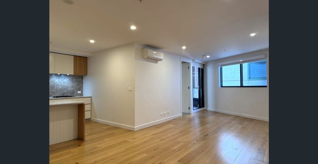 Convenient Living next to Flagstaff Garden - Photo 1