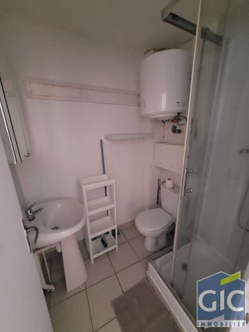 Location Appartement 1 pièce 13m² - Photo 4